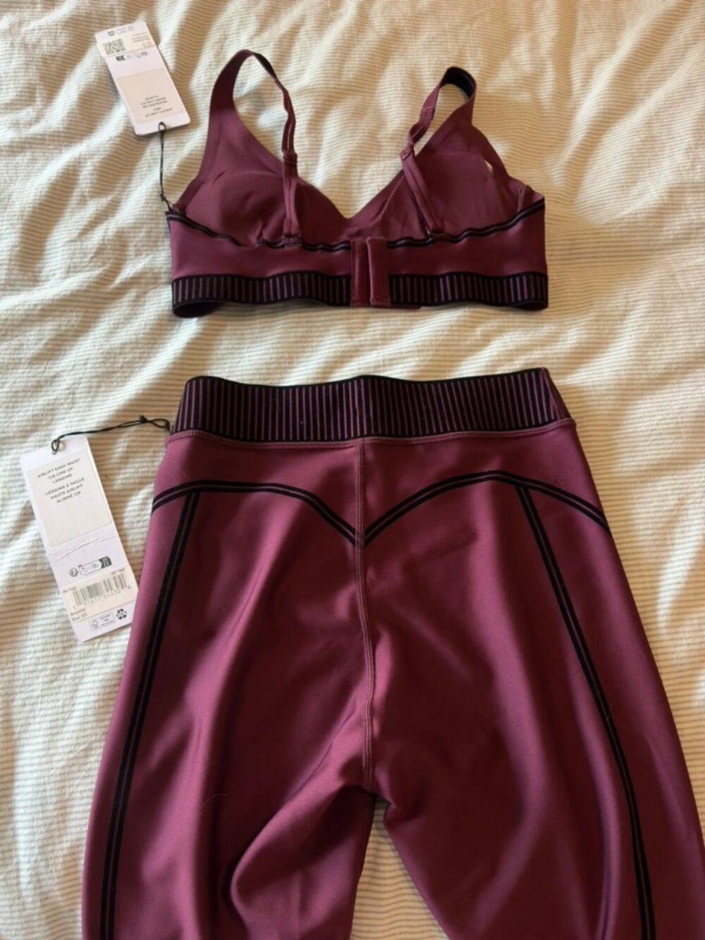 Alo Yoga Airlift Line Up Set XS  Burgundy Activewear Set - Picture 6 of 6